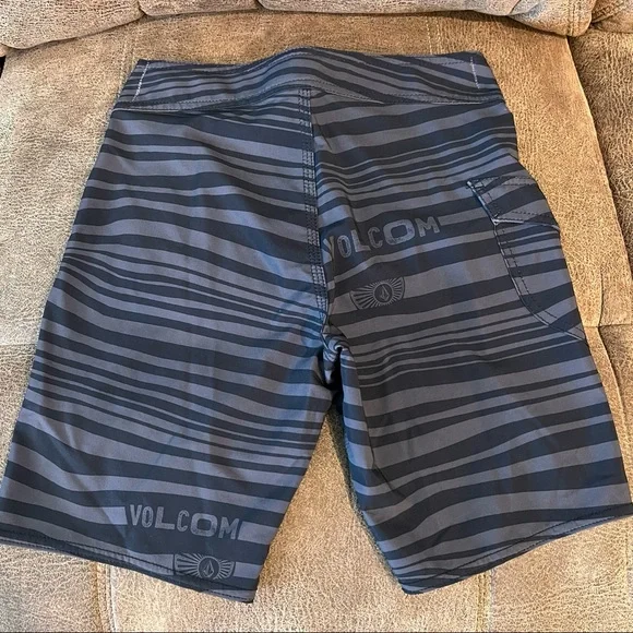 Big Boys Lot of Gap/Volcom/Place Shorts - Picture 11 of 13